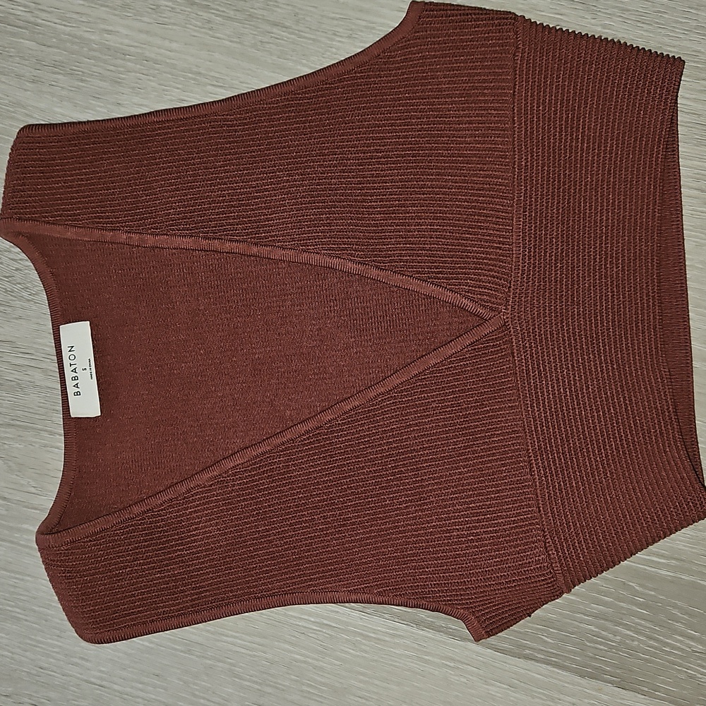 Aritzia sculpt knit deep v neck tank